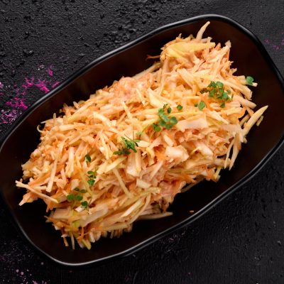 Կաղամբով աղցան (650 դրամ)